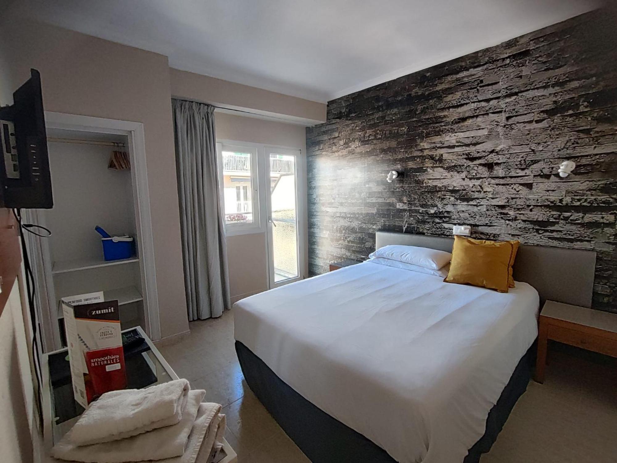 Hostal Mar Del Plata (Adults Only) El Arenal  Exterior photo
