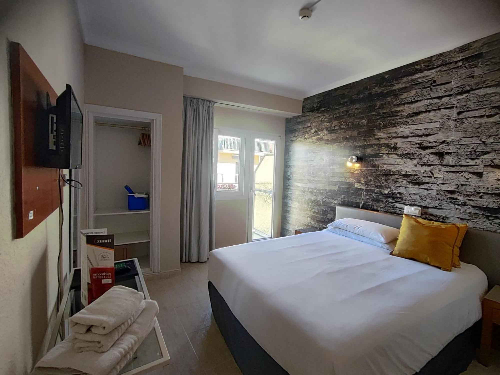 Hostal Mar Del Plata (Adults Only) El Arenal  Exterior photo